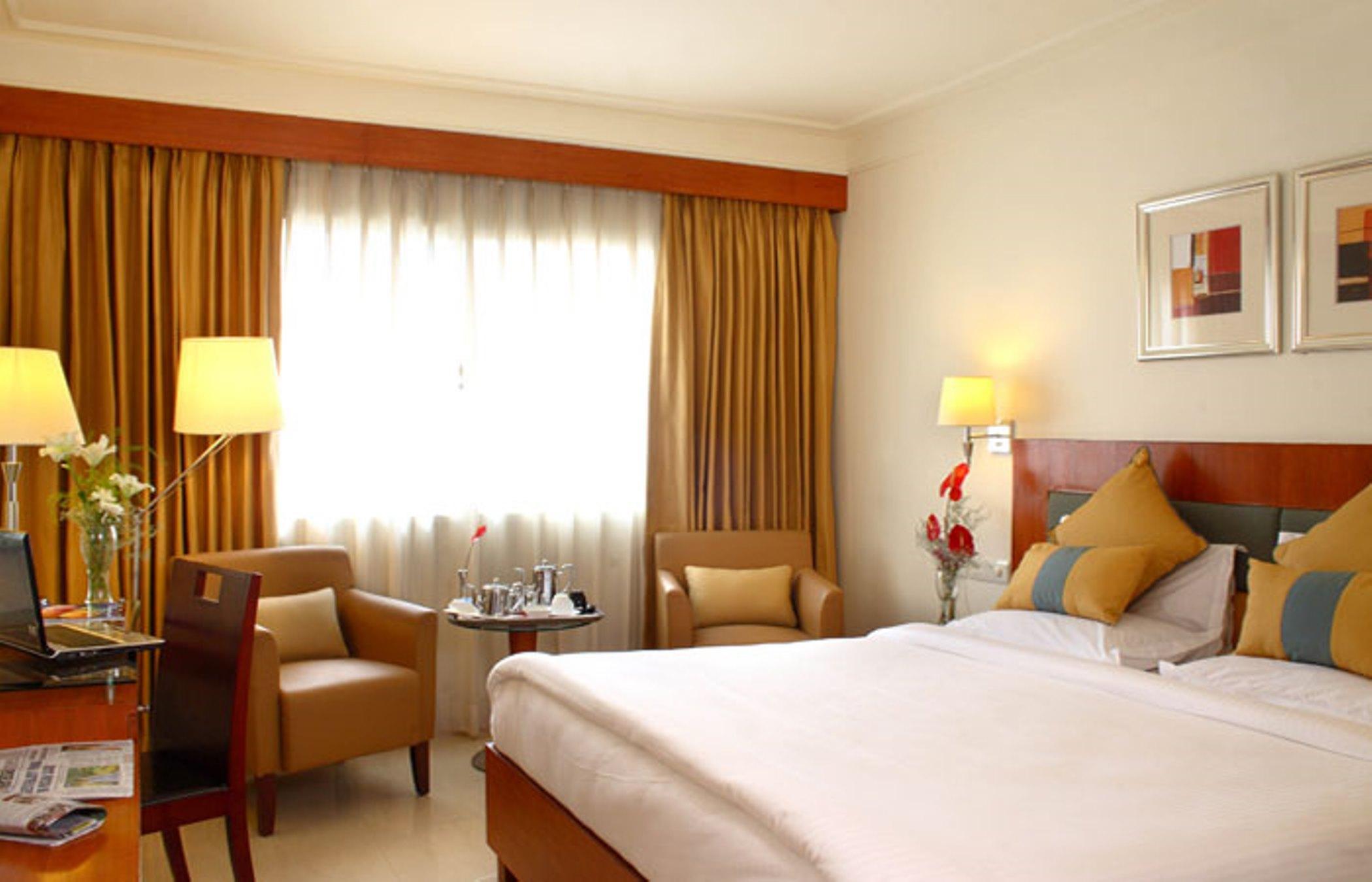 Hampshire Plaza Hotel Hyderabad Exterior foto