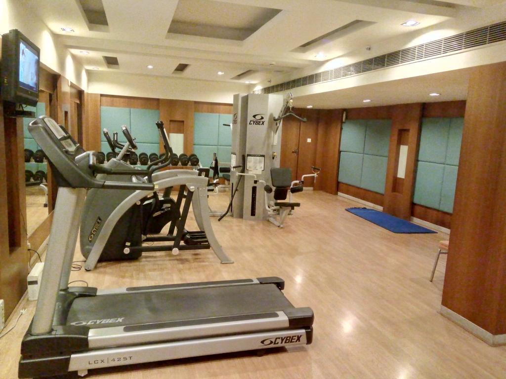 Hampshire Plaza Hotel Hyderabad Exterior foto