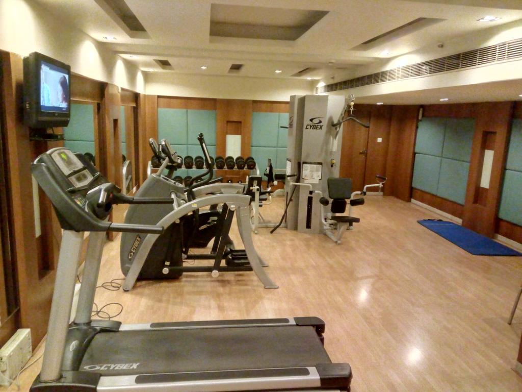 Hampshire Plaza Hotel Hyderabad Exterior foto