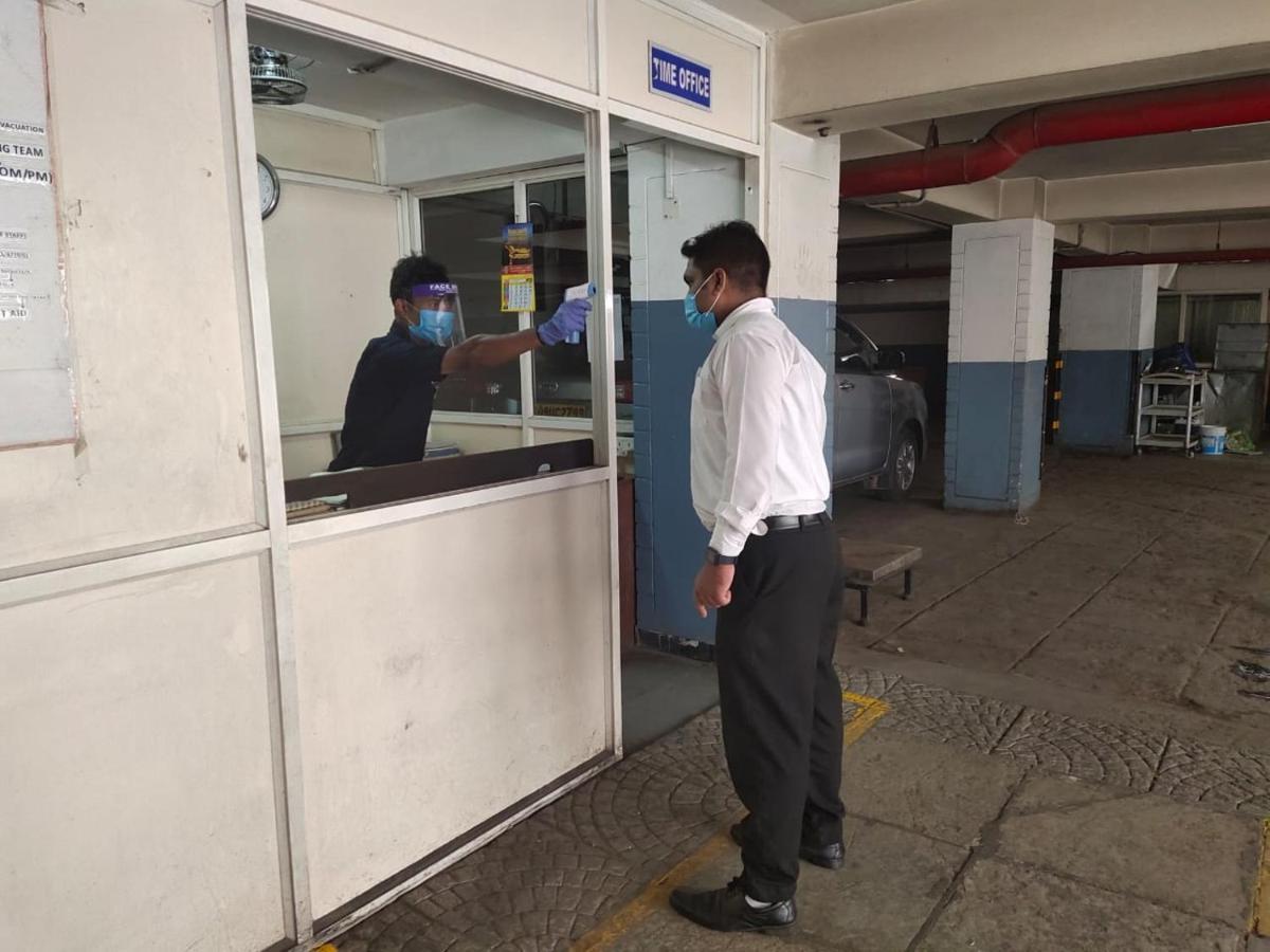 Hampshire Plaza Hotel Hyderabad Exterior foto
