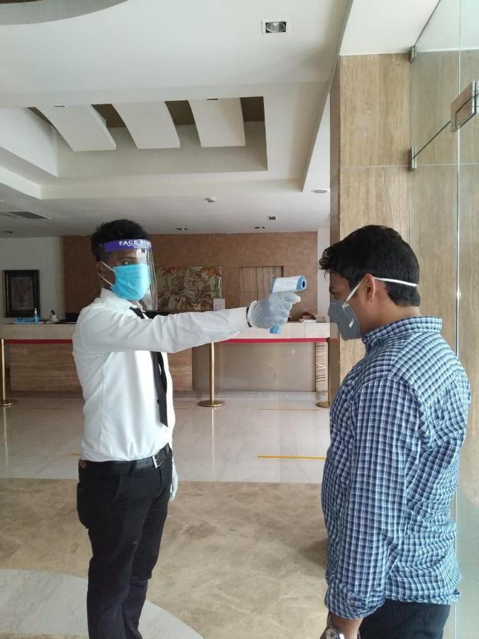 Hampshire Plaza Hotel Hyderabad Exterior foto