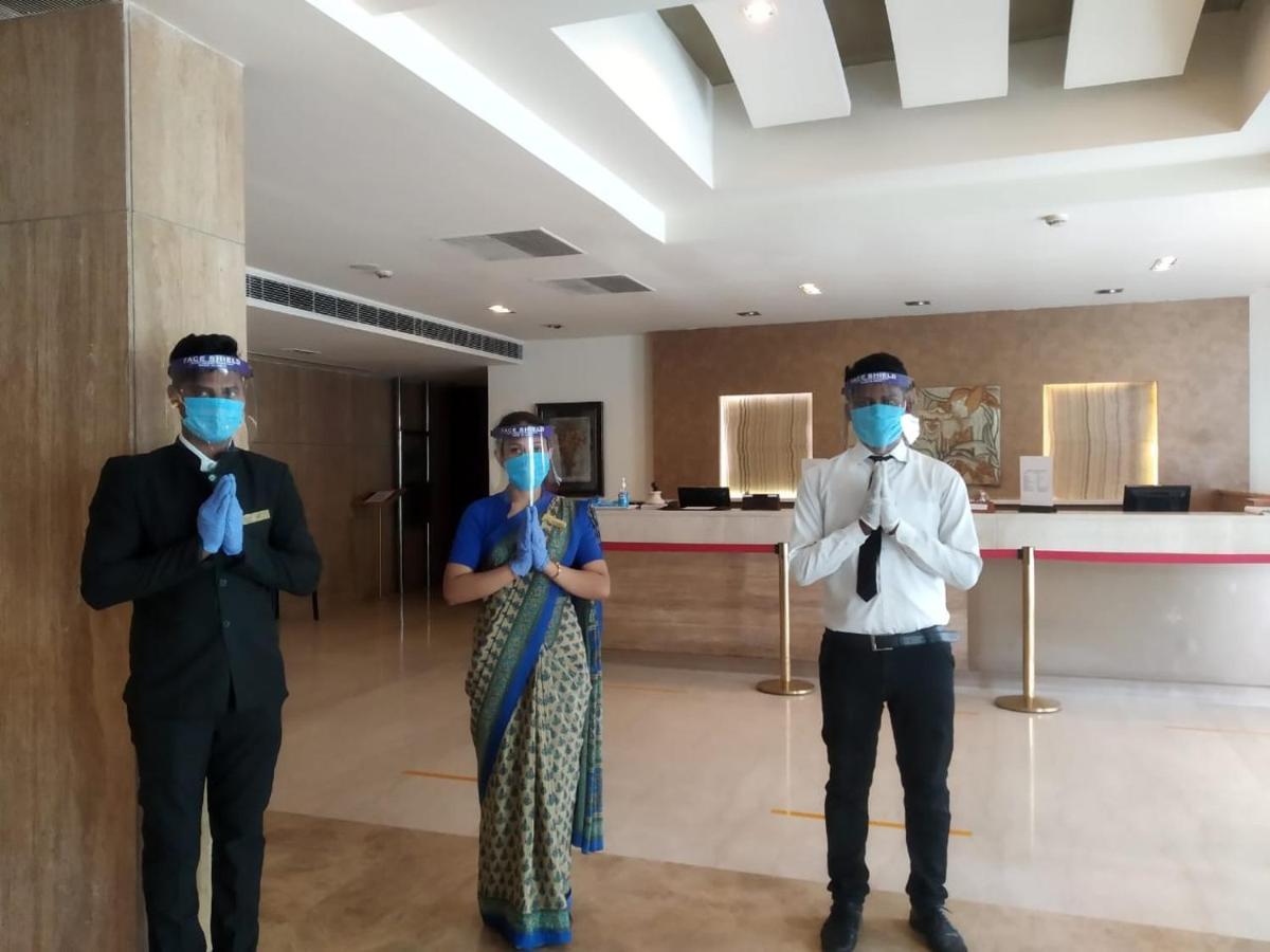 Hampshire Plaza Hotel Hyderabad Exterior foto